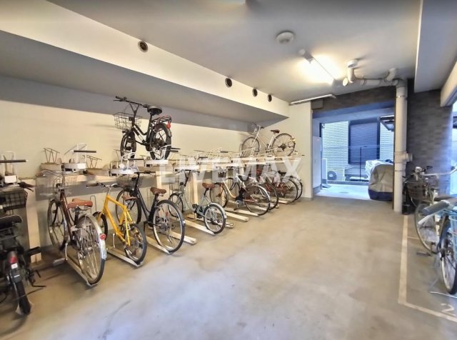 駐車場　駐輪場