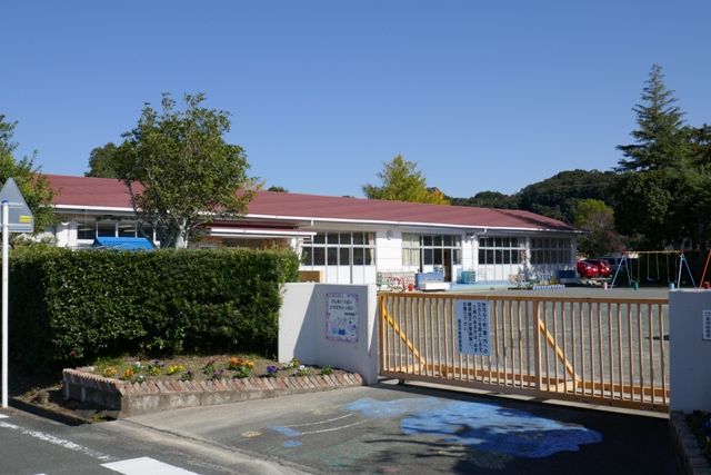 幼稚園・保育園　磐田市立岩田小学校付属幼稚園（幼稚園・保育園）まで731m