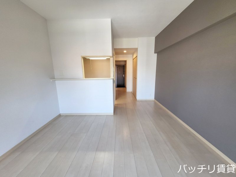 居室・リビング　写真は別号室の為の為、現状優先になります。