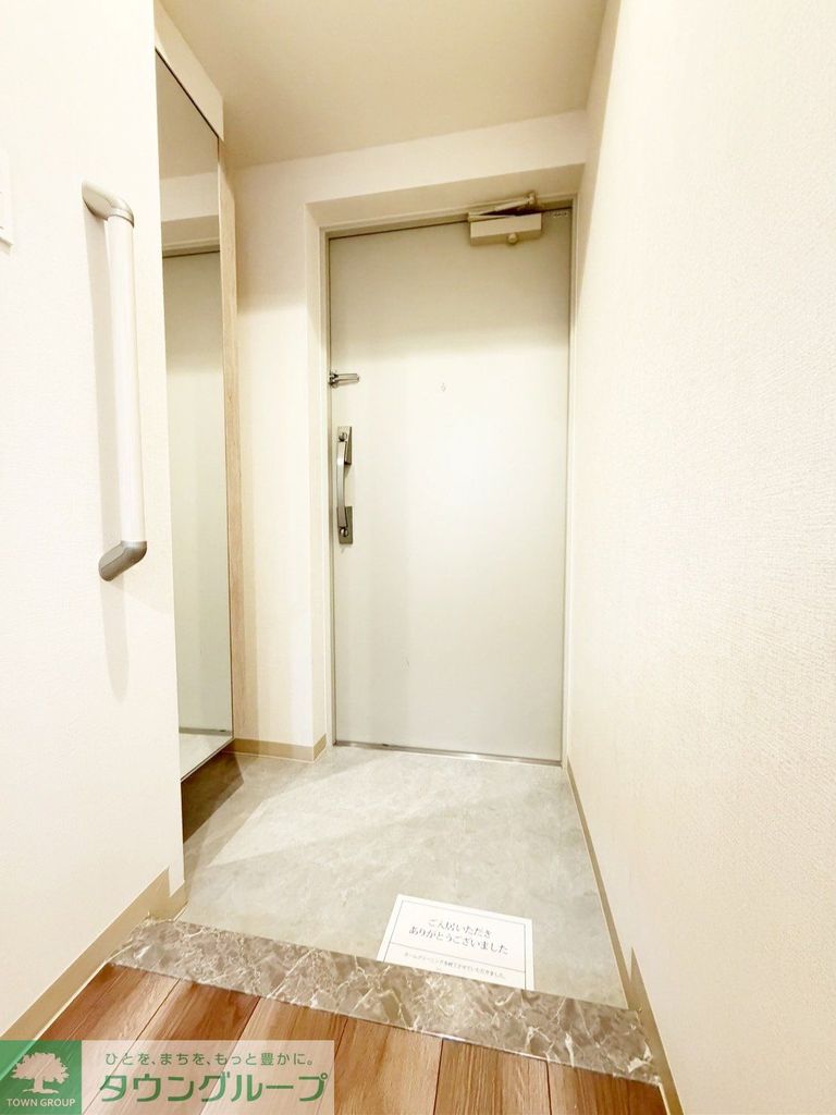 ラフィシア関内の玄関写真