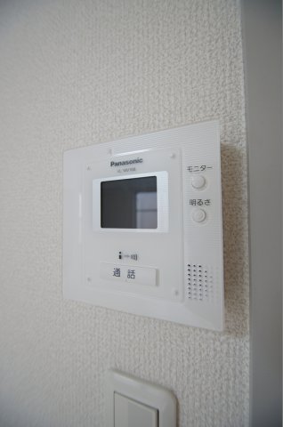 セキュリティ　セキュリティも安心のモニタ付きインターホンです