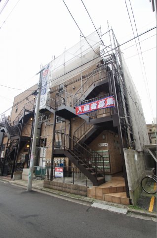 建物外観　「関内」駅へもフラットアクセスの好立地