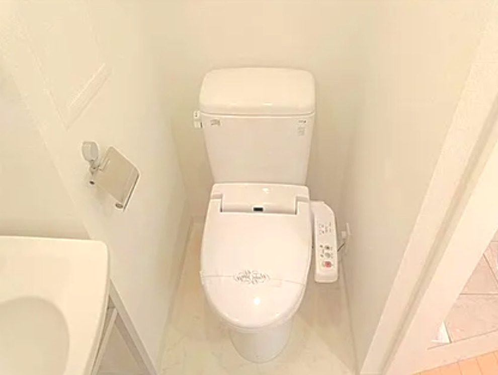 京成本線 新三河島駅 徒歩4分 7階建 築19年のトイレ写真