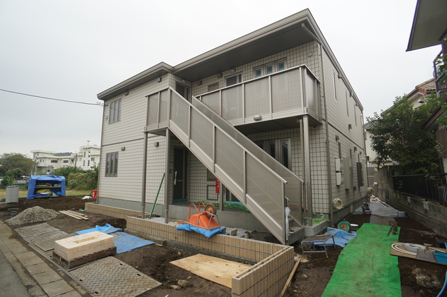 建物外観　建築中のため実際の建物と設備等が変更になる場合がございます。