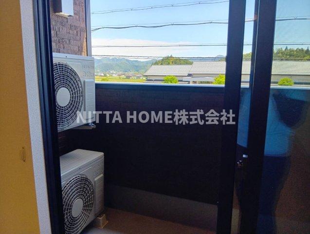 バルコニー　南向きのバルコニーが付いています♪