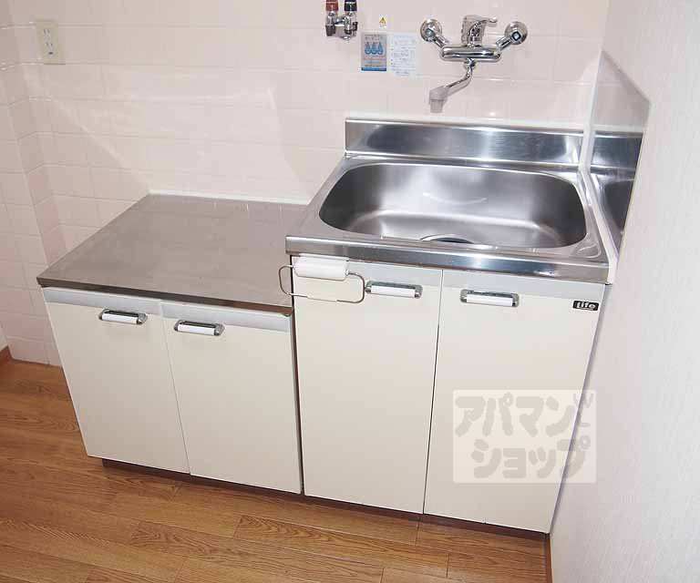 ロイヤルティみののキッチン写真