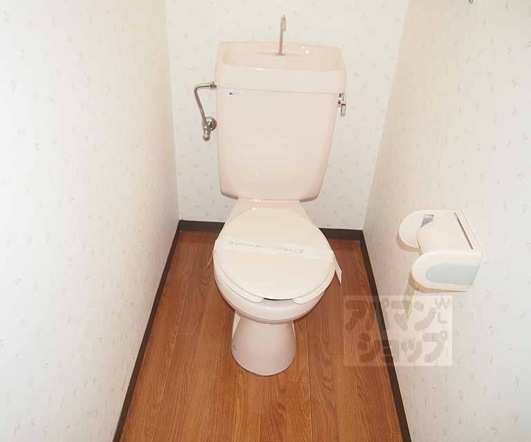 ロイヤルティみののトイレ写真
