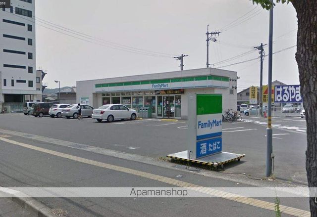コンビニ　ファミリーマート倉敷白楽町店（コンビニ）まで201m