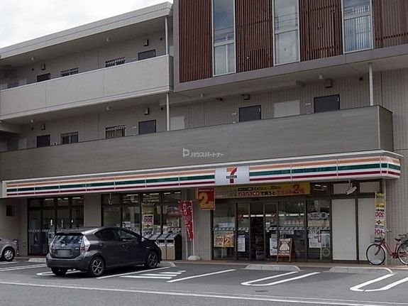 コンビニ　セブンイレブン船橋前原東4丁目店（コンビニ）まで390m