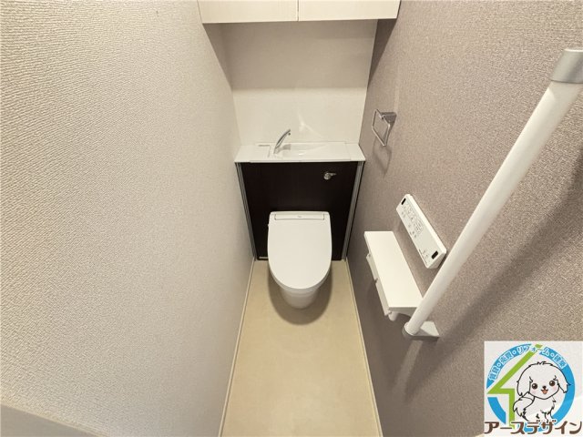 トイレ　同施工メーカーイメージ写真