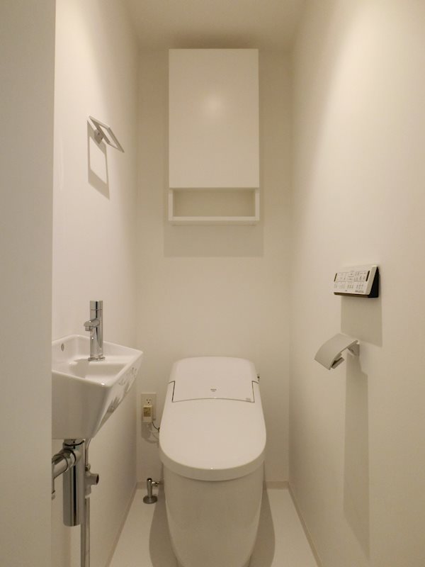ZOOM広尾のトイレ写真