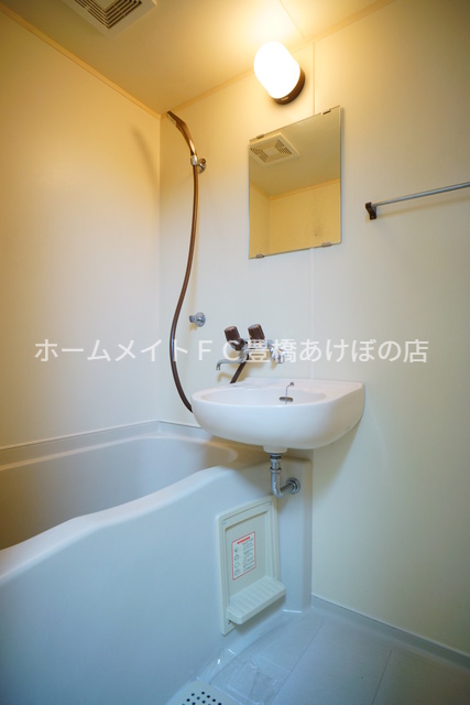 バス・シャワールーム　同型別部屋写真
