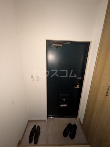 本田ビルの玄関写真