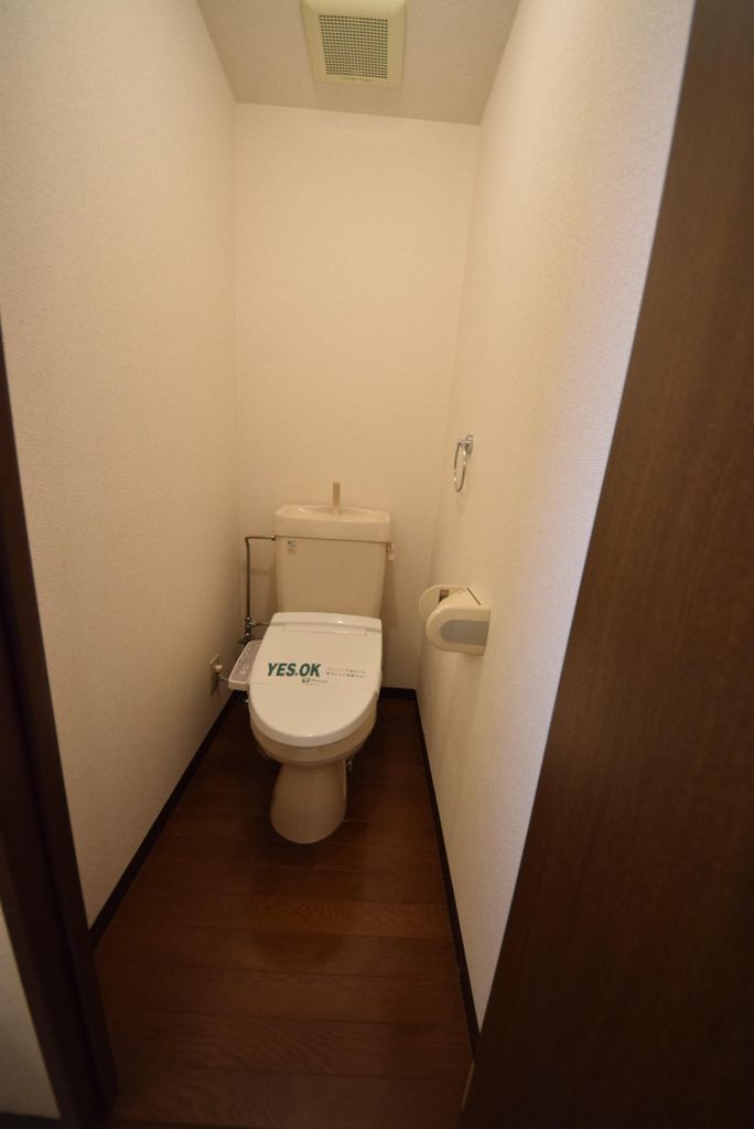 【松戸市殿平賀のマンションのトイレ】