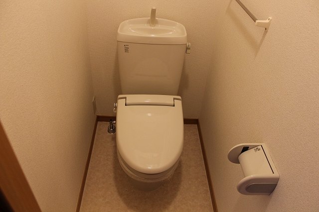 近鉄名古屋線 近鉄弥富駅 徒歩20分 4階建 築20年のトイレ写真