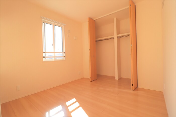 収納　＊同物件、別部屋になります。