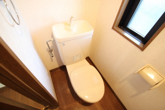 トイレ　※別部屋の写真です