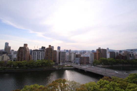 【広島市南区比治山町のマンションの眺望】