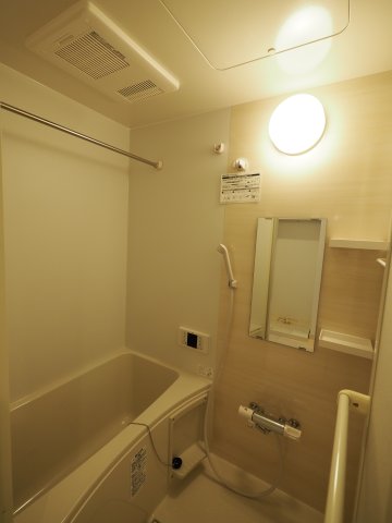 【Crecia平井のバス・シャワールーム】