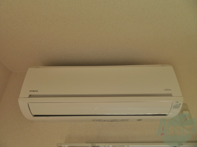 その他設備　あらかじめエアコンがついています。夏も冬も快適ですよ。