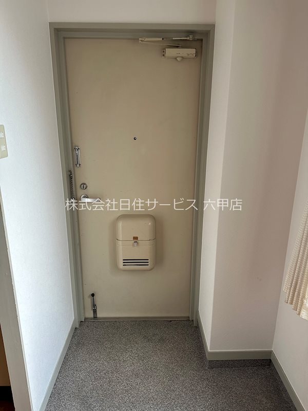 玄関　シューズボックスを置くスペースあり☆