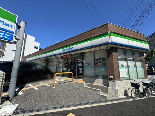 コンビニ　ファミリーマート神戸城内通店（コンビニ）まで80m