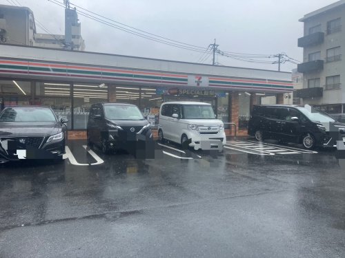 【北九州市八幡西区陣山のマンションのコンビニ】