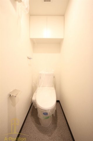 トイレ　アルグラッド梅田WEST