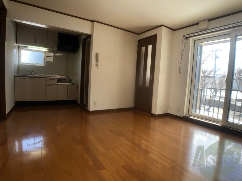 居室・リビング　広くてキレイなお部屋が広がっていて、充実した生活が送れそう。