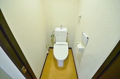 トイレ　温水洗浄便座