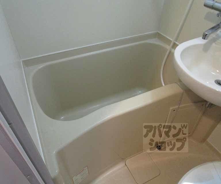 バス・シャワールーム　１０１