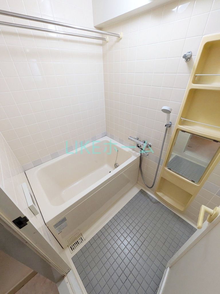 バス・シャワールーム　バス