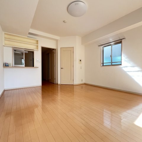 居室・リビング　同仕様タイプです