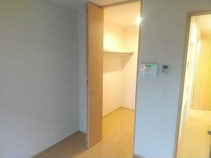 収納　同建物別室の写真です。