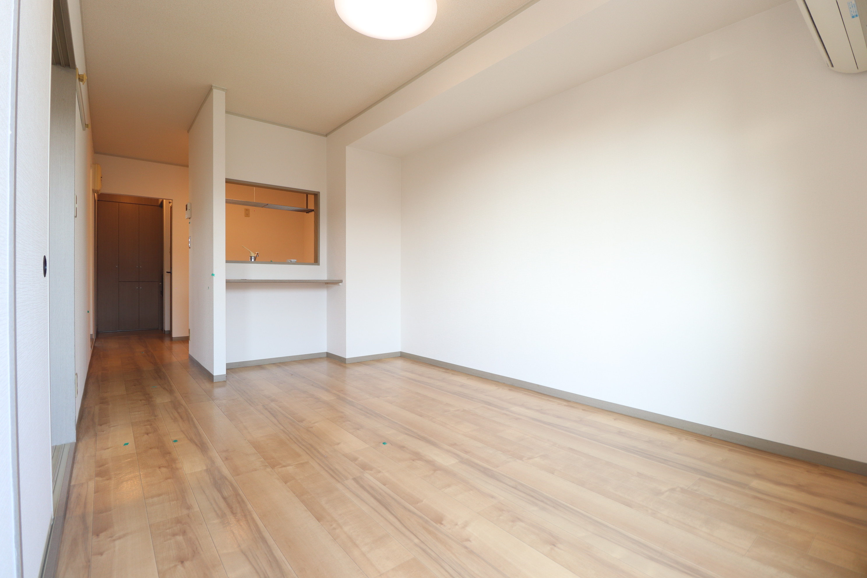 居室・リビング　LDKです♪