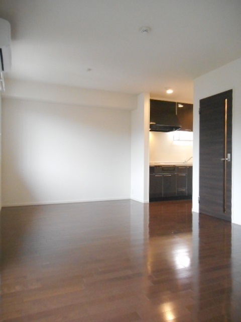 居室・リビング　12.5帖の開放感のあるリビング