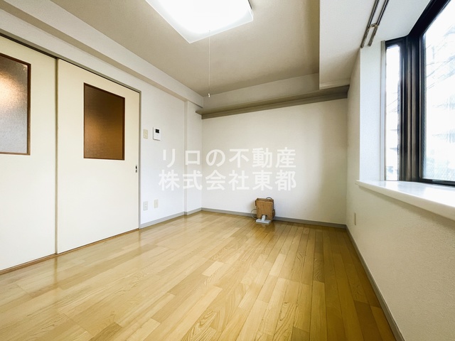 その他部屋・スペース　窓から暖かな日差しが入ります♪