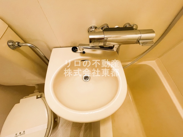 洗面設備　洗面ボウルもついているので、ここで洗顔できますね☆