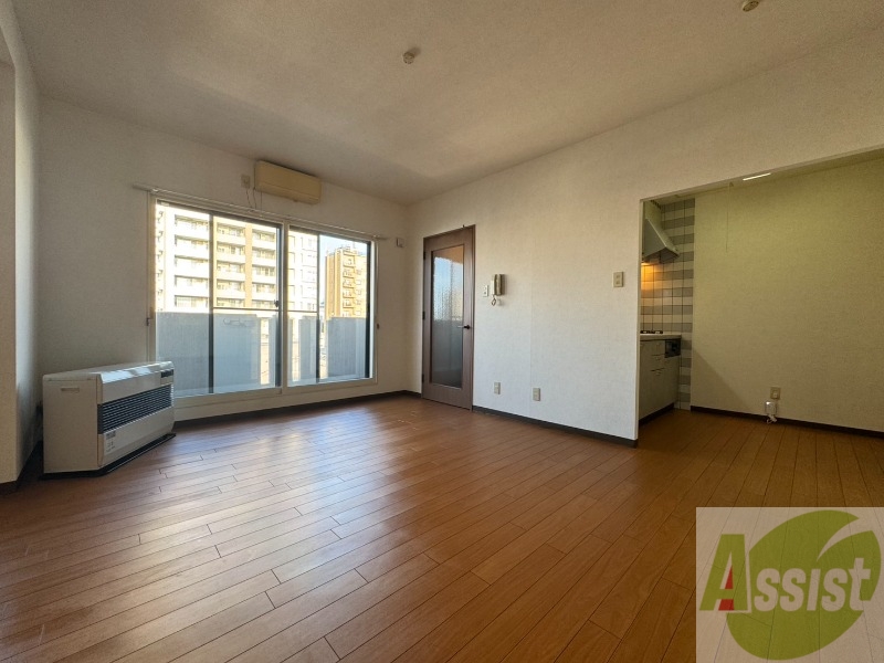 居室・リビング　広くてキレイなお部屋が広がっていて、充実した生活が送れそう。