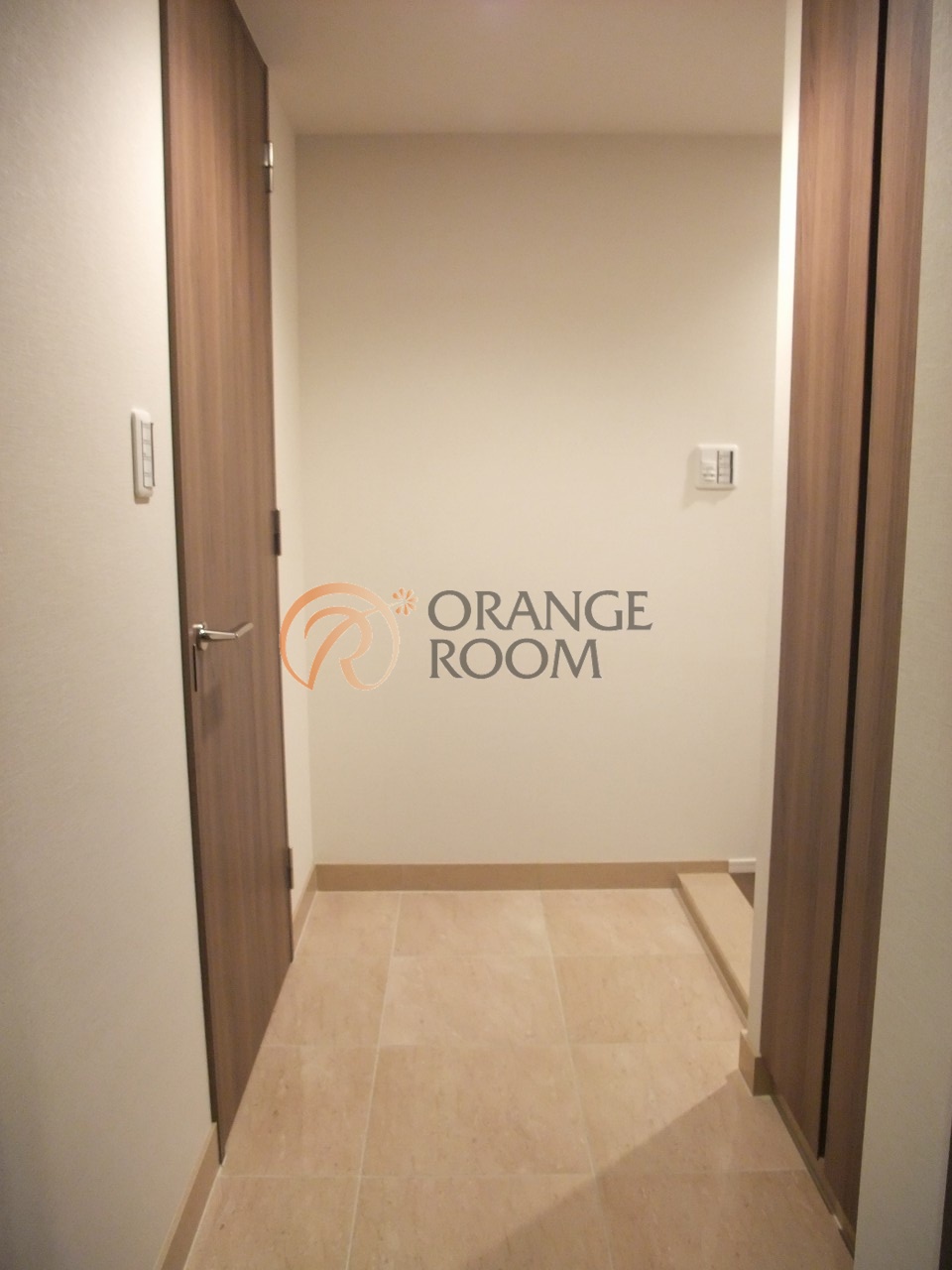 玄関　メゾンカルム本郷