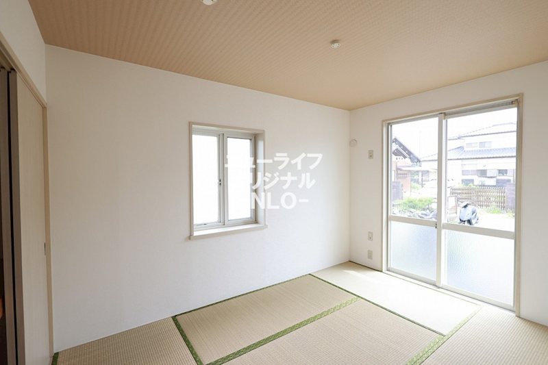 その他　畳の肌触りが心地良い和室もあります☆