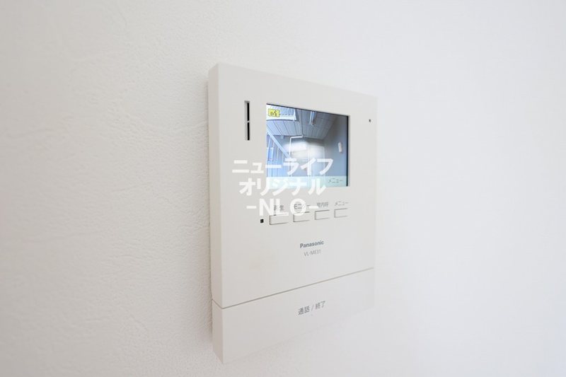 セキュリティ　室内から訪問者を目視できるTVモニターホン付で安心☆