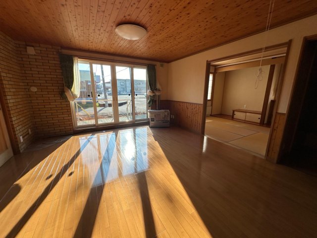 居室・リビング　日当たり良好