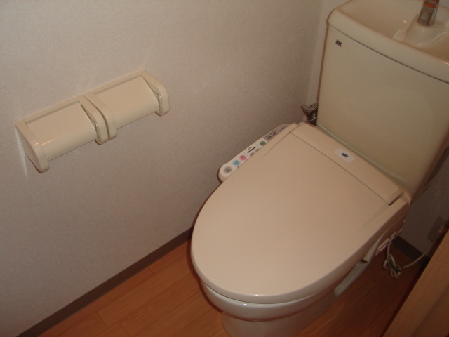 トイレ　シャワー付トイレ