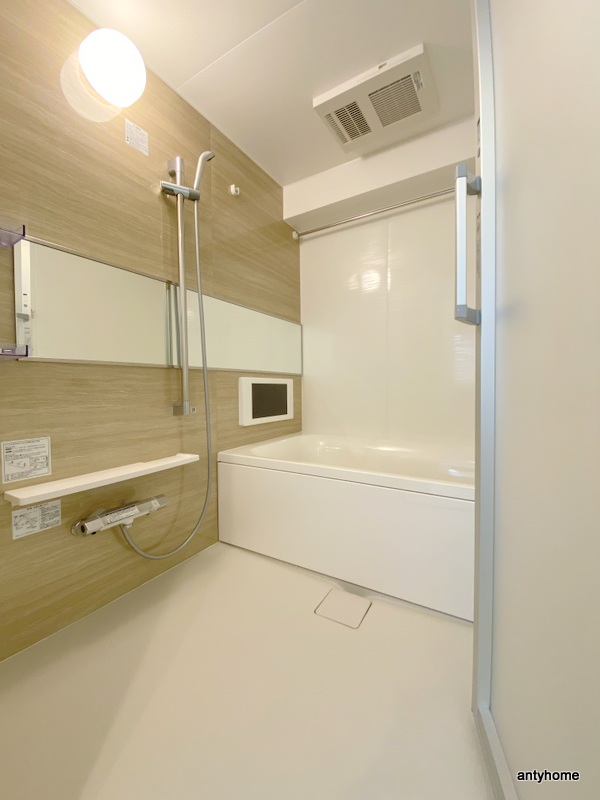バス・シャワールーム