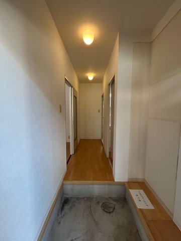 玄関　ゆったりとした玄関です