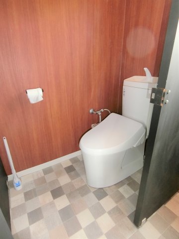 トイレ　共用