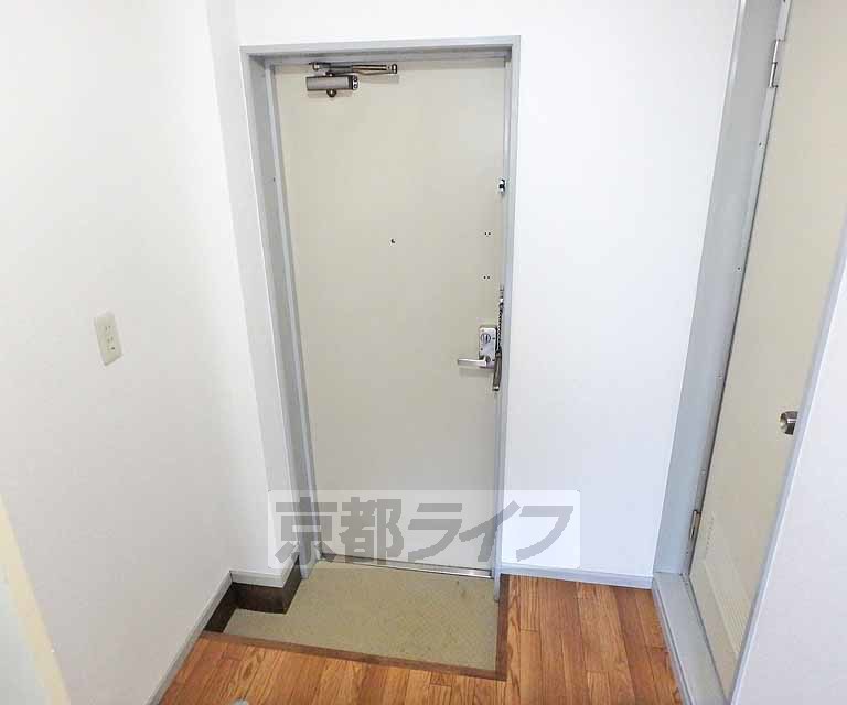 玄関　玄関ホールです