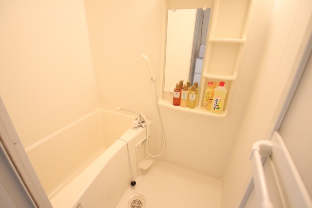 バス・シャワールーム　※別室の参考写真の為、現況優先です。