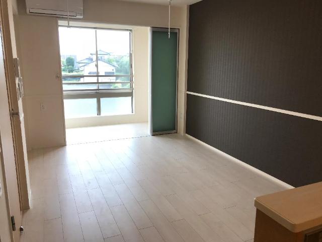 居室・リビング　リビング